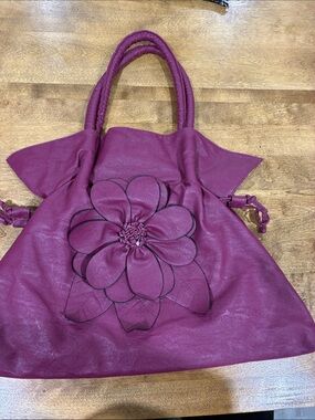 🔥Women's Floral Accent Tote Bag - Deep Berry
